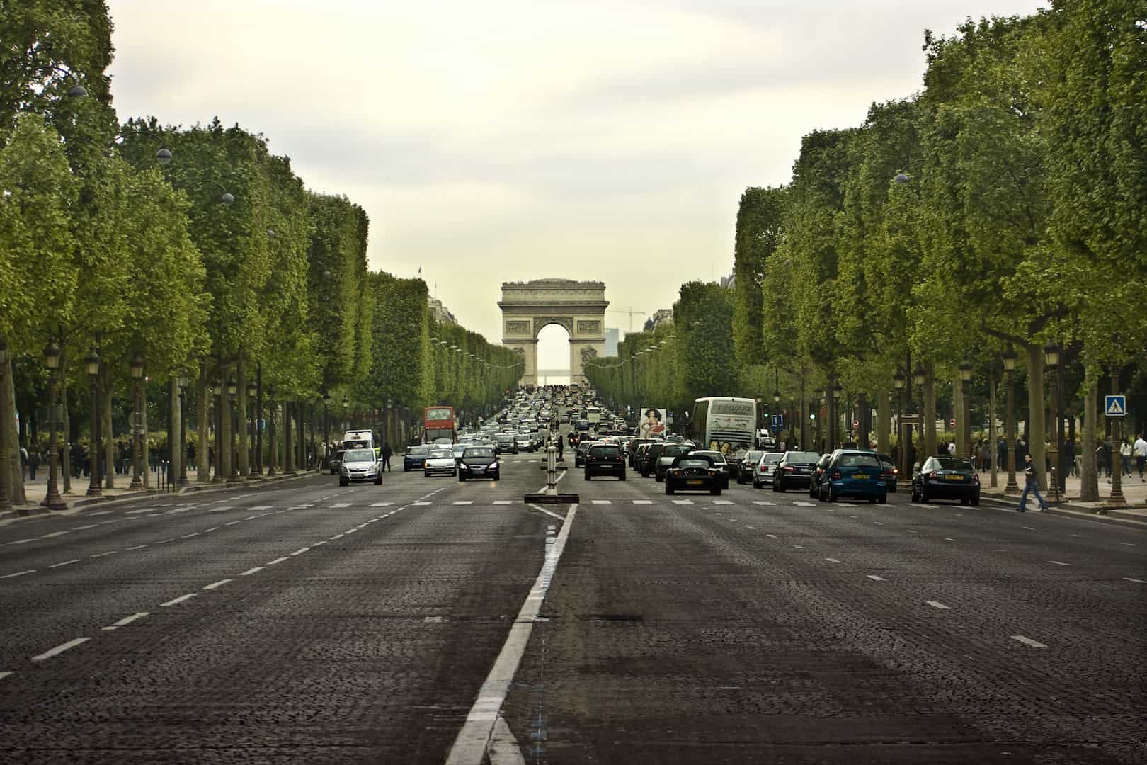 Η πιο μνημειώδης λεωφόρος στο Παρίσι | Champs-Élysées